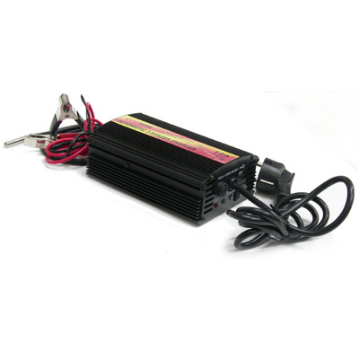 מטען מצברים 10A טעינה ב 3 שלבים Automatic 3 stage Charging, מיועד לטעינת מצברים 12 וולט