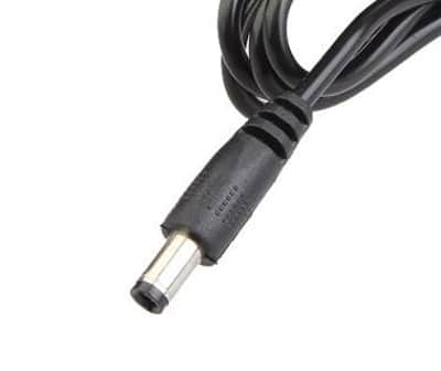 מטעןספק כוח ממותג 5V 2A לראוטר מודם חיצוני דיסק נייד ועוד קונקטור קטן 3.5X1.35mm