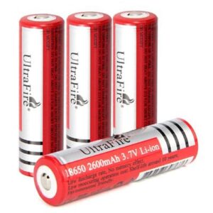 רביעית סוללות ליתיום UltraFire 18650 דגם 8750 בהספק 2600mAh ארבע יחידות